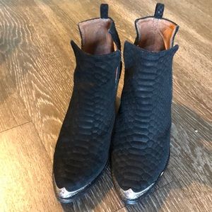 Woman’s Jeffrey Campbell black booties in size 8